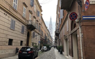 Guide til Modena: En By Fyldt med Historie, Hurtige Biler og Fotogene Bygninger